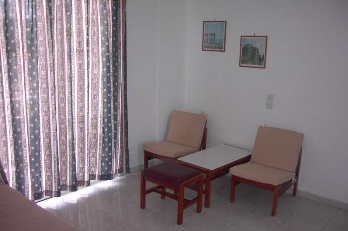 Alkmini Hotel Theológos 外观 照片