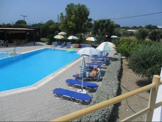 Alkmini Hotel Theológos 外观 照片