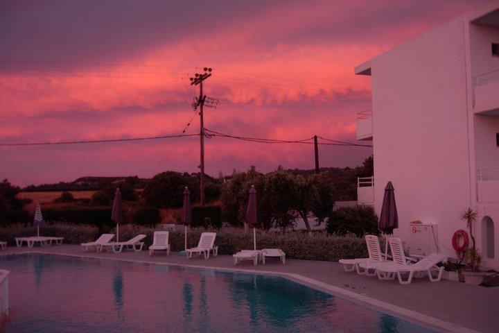Alkmini Hotel Theológos 外观 照片