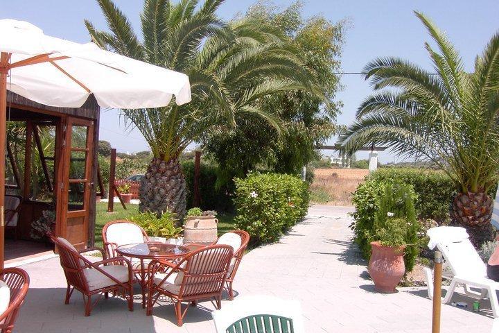 Alkmini Hotel Theológos 外观 照片